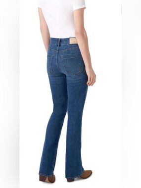 Seven7 Women's Tummyless Bootcut Jean